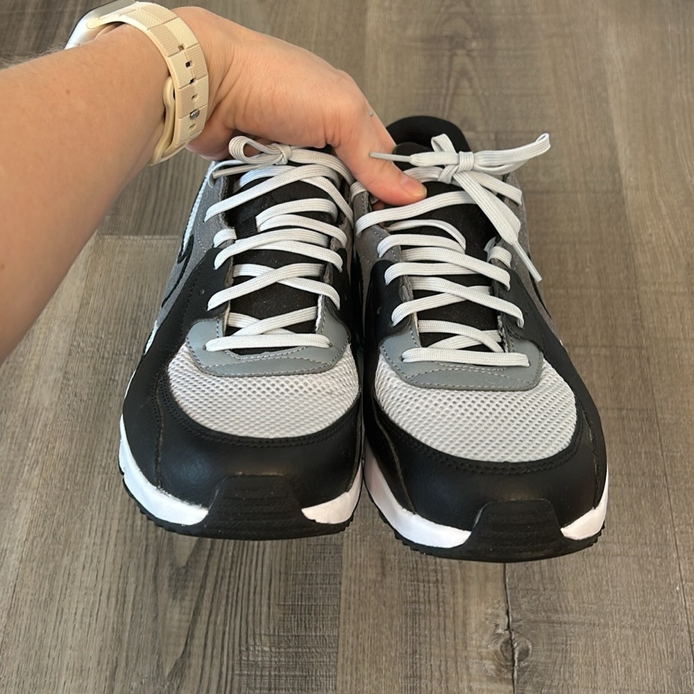 Nike Men’s Air Max 90 in Grey, Black & Green - Picture 3 of 8